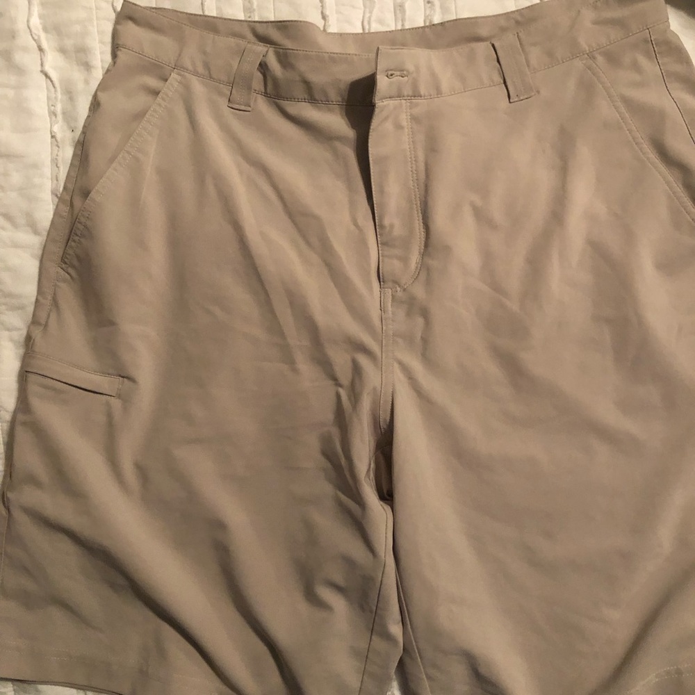 Columbia PFG shorts
